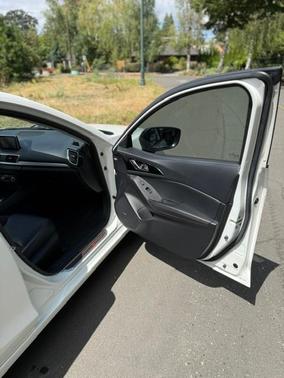 White 2016 Mazda Mazda3 s Grand Touring