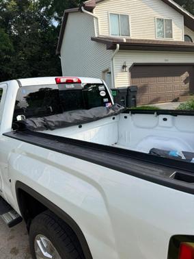 White 2018 GMC Sierra 1500 SLT