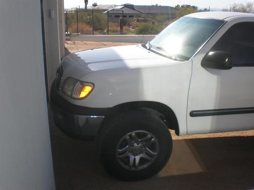 White 2000 Toyota Tundra SR5
