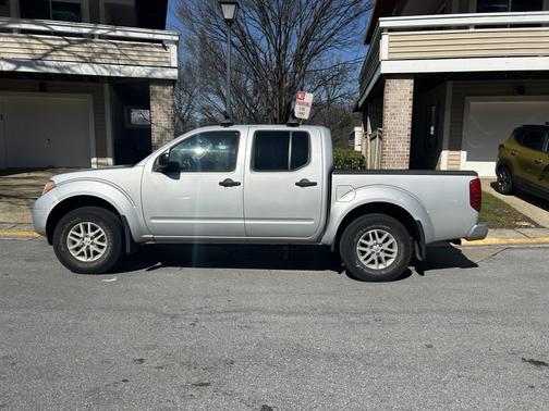 Silver 2016 Nissan Frontier SV