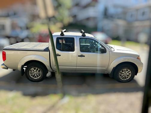 Silver 2016 Nissan Frontier SV