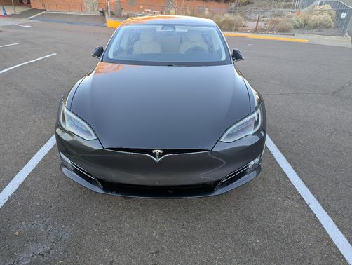 2017 Tesla Model S 90D