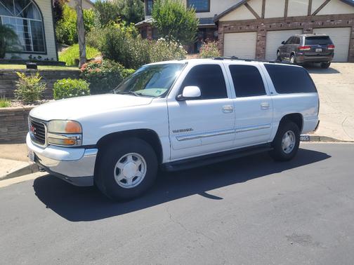 White 2003 GMC Yukon XL 1500 SLT