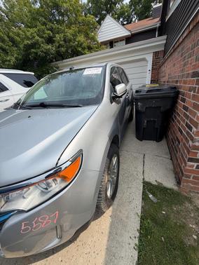 Silver 2014 Ford Edge Limited