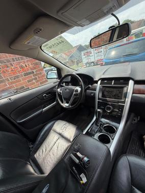 Silver 2014 Ford Edge Limited