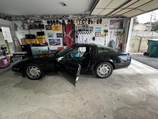 1992 Chevrolet Corvette Base