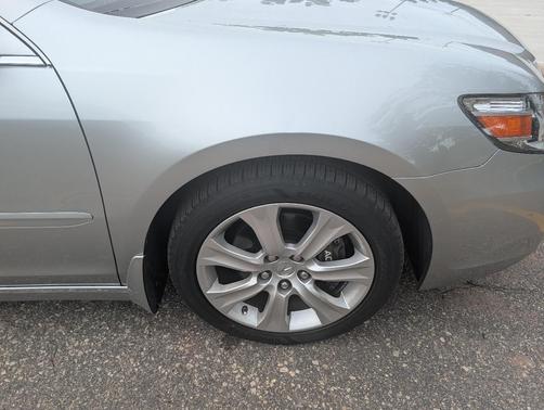 Silver 2010 Acura RL Technology