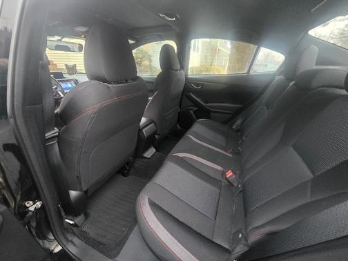 2017 Subaru Impreza 2.0i Sport