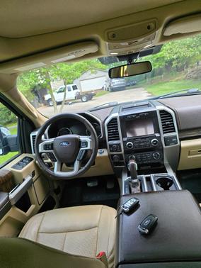 White 2019 Ford F-150 Lariat