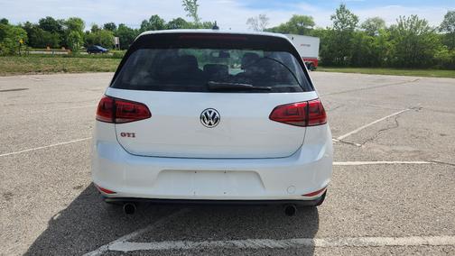 White 2017 Volkswagen Golf GTI Autobahn 4-Door