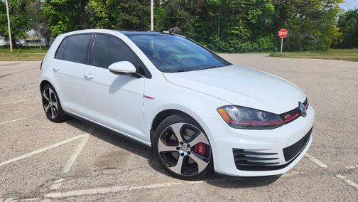 White 2017 Volkswagen Golf GTI Autobahn 4-Door