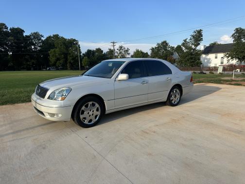 2001 Lexus LS 430 Base