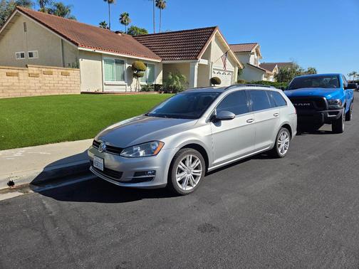 Silver 2015 Volkswagen Golf SportWagen TDI SE 4-Door