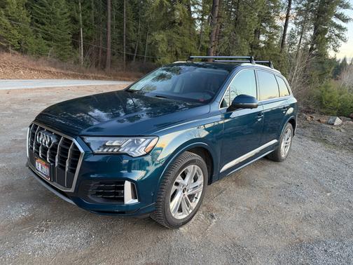 Blue 2021 Audi Q7 55 Premium Plus