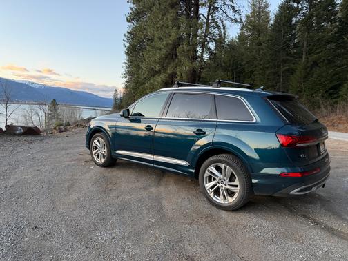 Blue 2021 Audi Q7 55 Premium Plus