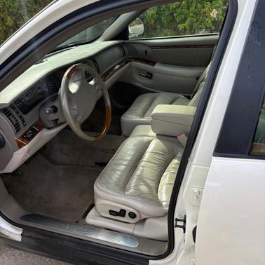 White 2003 Buick Park Avenue Ultra