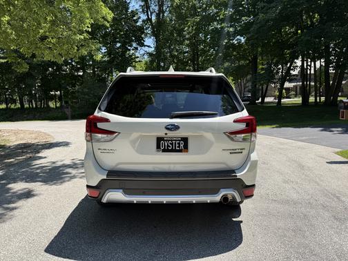 White 2022 Subaru Forester Touring