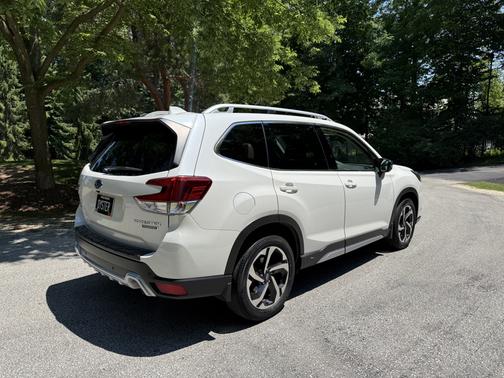 White 2022 Subaru Forester Touring