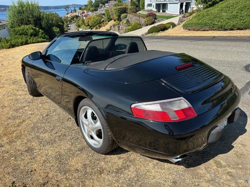2000 Porsche 911 Carrera Cabriolet