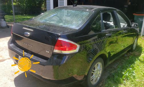 Photo 2 of 3 of 2011 Ford Focus SE