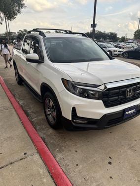 White 2024 Honda Ridgeline RTL