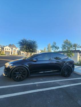 2023 Tesla Model X Base