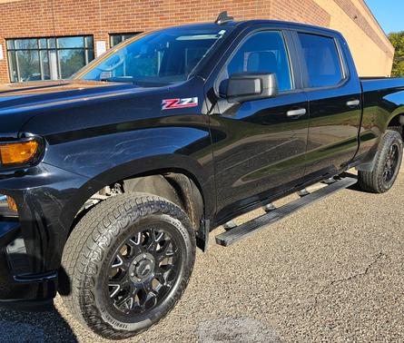 2021 Chevrolet Silverado 1500 Custom Trail Boss