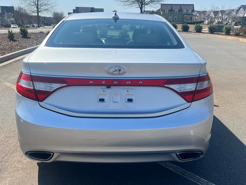 2012 Hyundai Azera Base