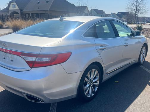 2012 Hyundai Azera Base