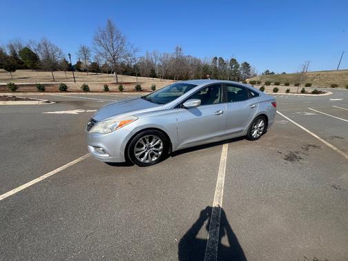 2012 Hyundai Azera Base