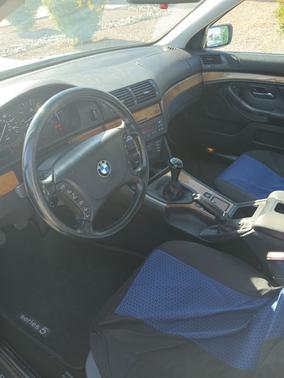 White 2002 BMW 530 i