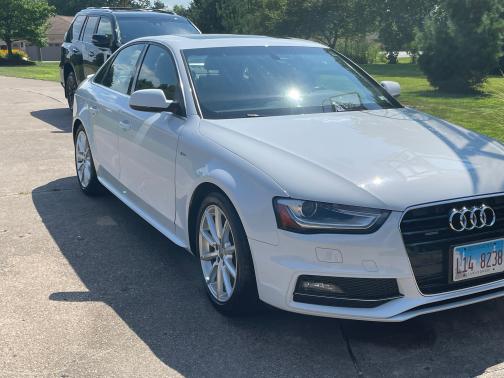Photo 1 of 5 of 2016 Audi A4 2.0T Premium Plus