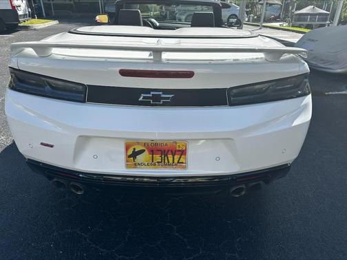 White 2018 Chevrolet Camaro 2SS