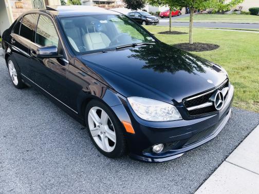 Photo 1 of 8 of 2010 Mercedes-Benz C-Class C 300 4MATIC Sport