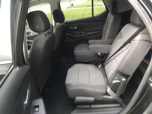 2018 Chevrolet Traverse LT Cloth