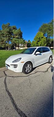 White 2014 Porsche Cayenne Cayenne Diesel