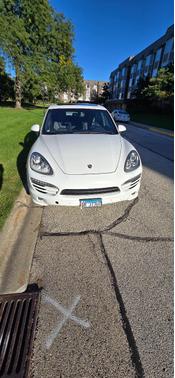 White 2014 Porsche Cayenne Cayenne Diesel