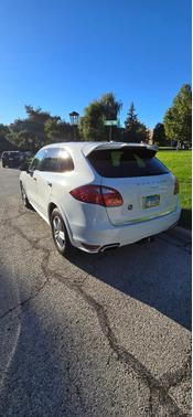 White 2014 Porsche Cayenne Cayenne Diesel