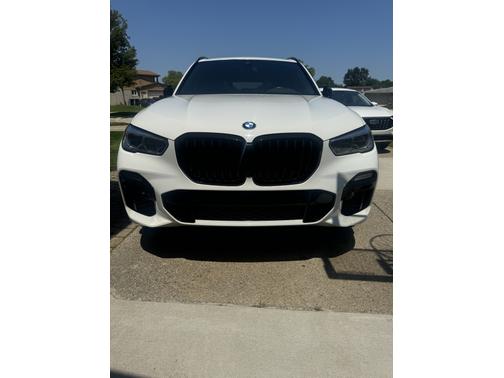 White 2021 BMW X5 M50i