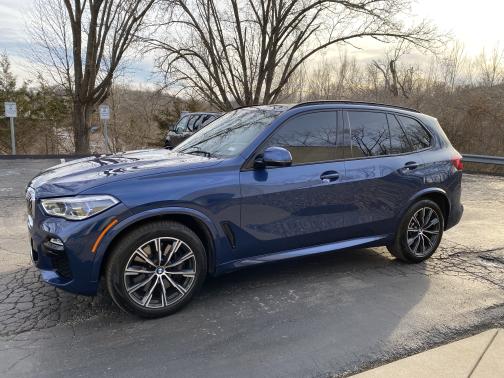 Photo 1 of 6 of 2019 BMW X5 xDrive40i