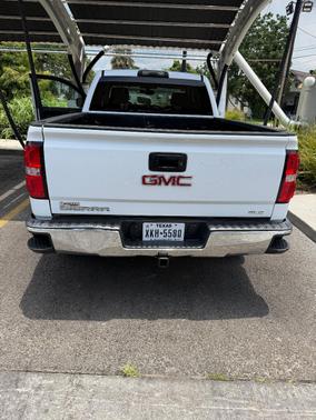 White 2017 GMC Sierra 1500 SLE