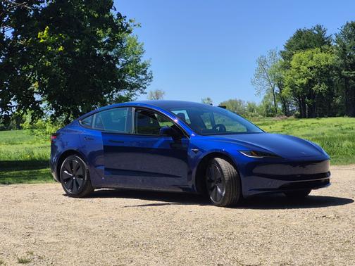 2025 Tesla Model 3 Long Range RWD