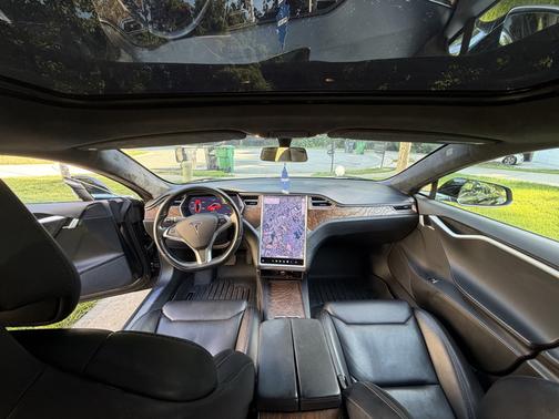 Black 2018 Tesla Model S 100D