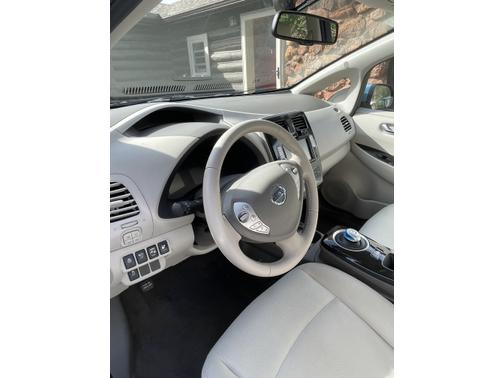 2015 Nissan Leaf SV