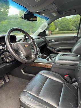 Black 2019 Chevrolet Suburban LT