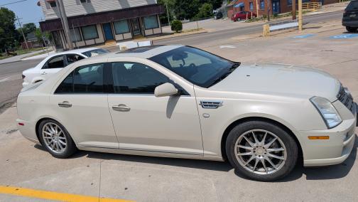 2010 Cadillac STS Luxury