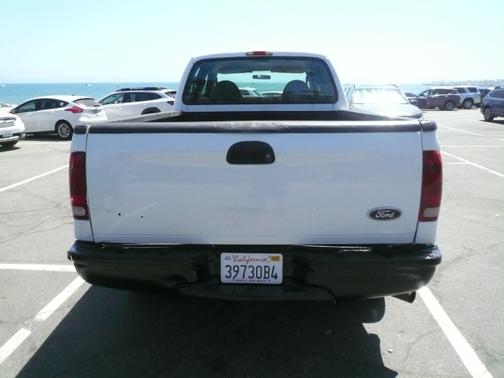 2005 Ford F-350 XL Crew Cab Super Duty