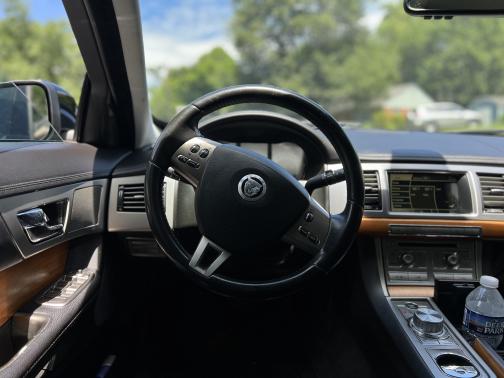 2009 Jaguar XF Luxury