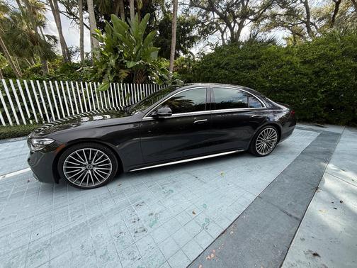 Gray 2021 Mercedes-Benz S-Class S 580 4MATIC