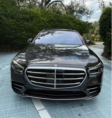 Gray 2021 Mercedes-Benz S-Class S 580 4MATIC